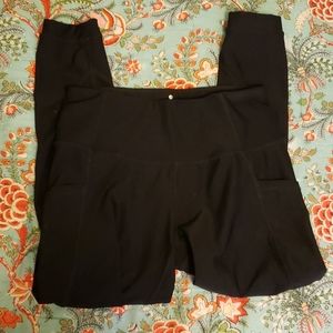 🌟3/30🌟 Apana capri leggings